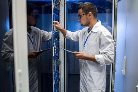 Young Scientist using Supercomputer 스톡 사진
