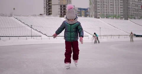 Young Skater Standing on Ice Preparing for Next Move Video stock 303626407