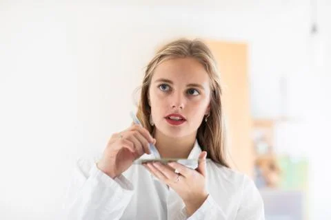 Young student learning a technical method Stockfoto's