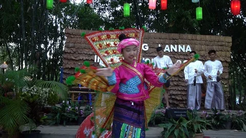 Young Thai Traditional dancer performing during Yi Peng festival. slow motion Video stock 100001067