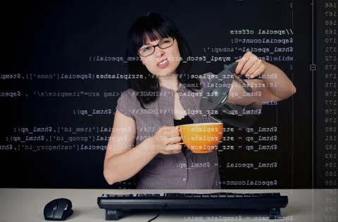 Young Woman Analyzing Php Code Foto stock