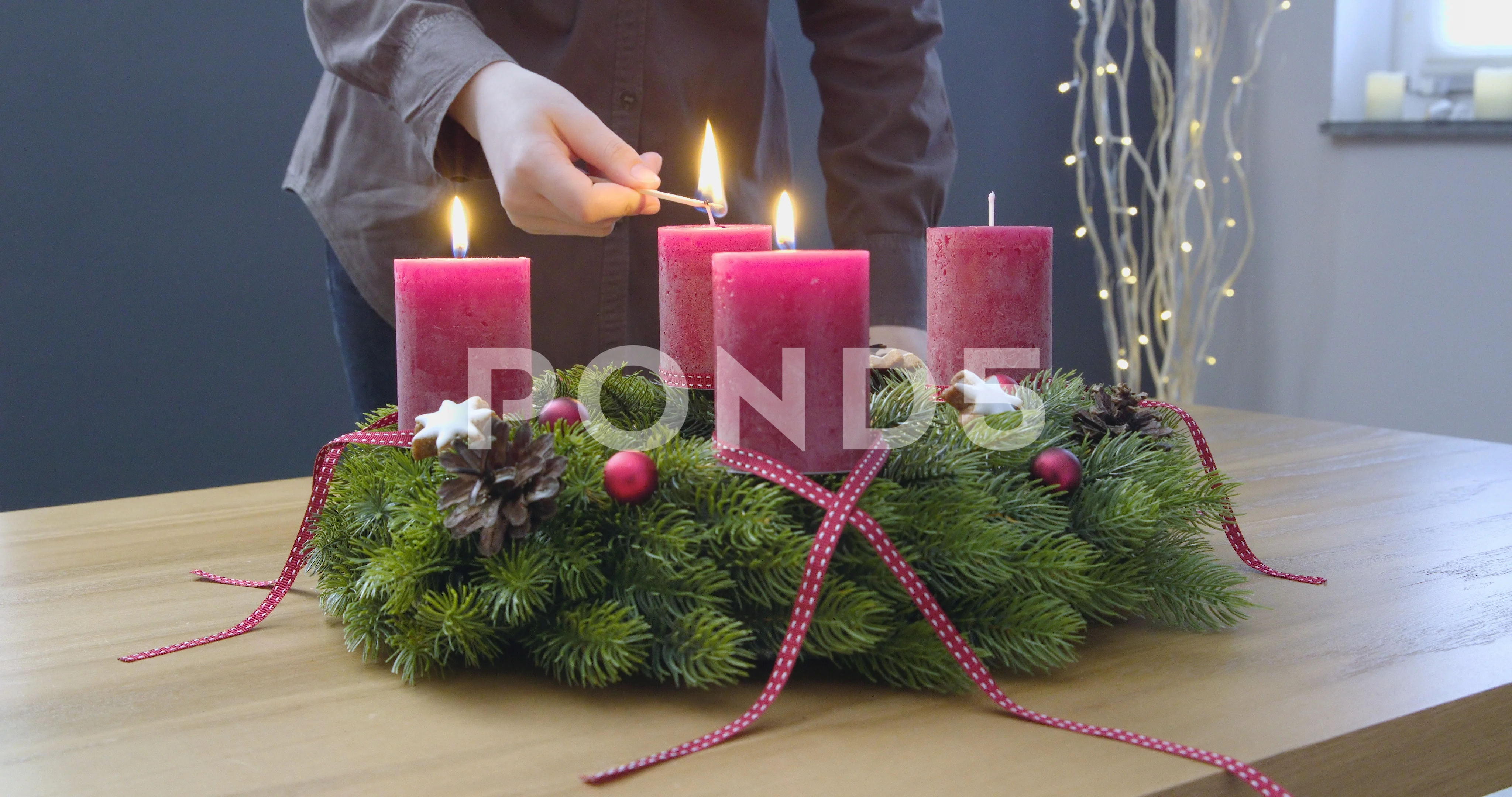 Christmas pine tree bow, candle isolated sketch Stock Vector by ©Seamartini  130781296
