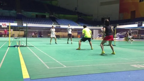 Youngman playing badminton time lapse Stock Footage 82109598