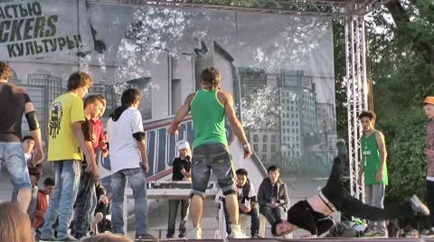 Youth dance breakdance Stock Footage 10734123