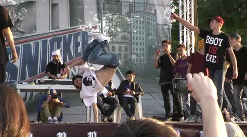 Youth dance breakdance Stock Footage 12161298