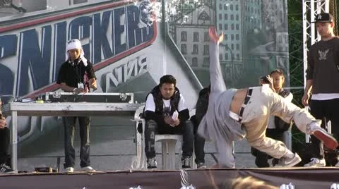 Youth dance breakdance Stock Footage 12161377