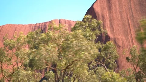 YULARA / AUSTRALIA - CIRCA 2010s: Uluru / Ayers Rock, Northern territory. 스톡 동영상 115427966