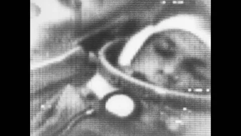 Yuri Gagarin in space 動画素材 162482133