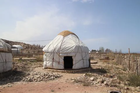Yurt in desert Foto stock