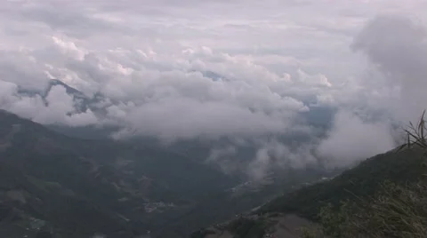 Yushan (玉山) mountain range Video stock 42136346