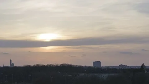 Zeitraffer - Sonnenuntergang über Braunschweig (720p) Stock Footage