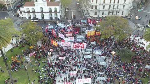 Zenit view and reverse plane over Argentinian left organization. 스톡 동영상 167535808