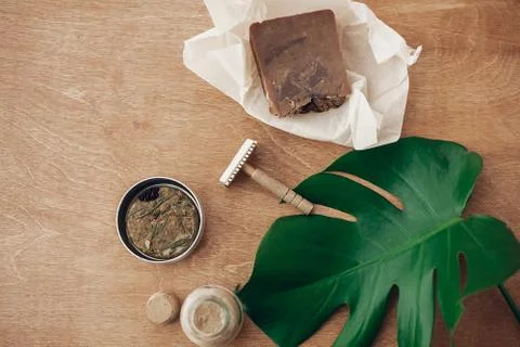 Zero waste concept, flat lay. Natural soap, solid shampoo in metal tin, reusa 写真素材