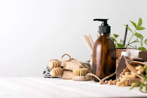 Zero waste concept, plastic free. Set of natural home accessories with copy s 스톡 사진