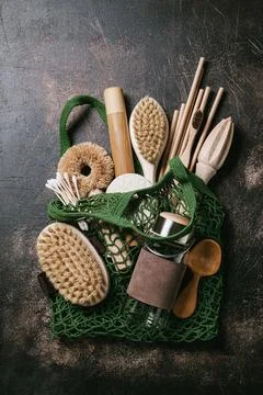 Zero waste concept. Set of eco friendly bathroom and kitchen accessories in a Фото