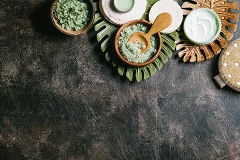 Zero waste concept. Set of natural skin care products and eco friendly bathro Фото
