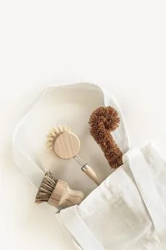 Zero waste kitchen cleaning concept. Eco friendly natural cleaning tools. Stock-Fotos