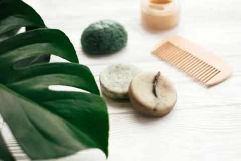 Zero waste solid shampoo bar, bamboo toothbrushes, wooden brush, natural deod 스톡 사진