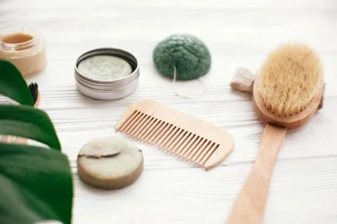 Zero waste solid shampoo bar, bamboo toothbrushes, wooden brush, natural deod 스톡 사진