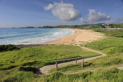 Zig Zag path to Bombo Beach Australia The zig-zag path leads down to Bombo... Stock Photos