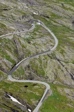 Zig-Zag-Strasse zum Dalsnibba Zig-Zag-Strasse zum Dalsnibba Copyright: xZo... 스톡 사진