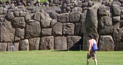 The Zig-Zag Wall of Sacsayhuaman Video stock 78704382