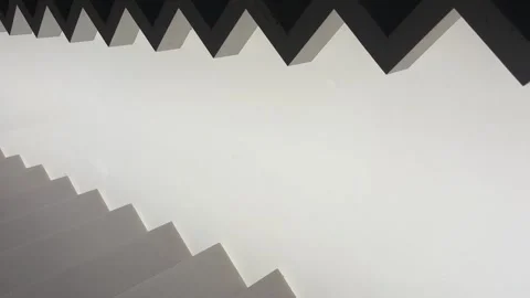 Zigzag Geometric Ceiling with Dramatic Shadow, Modern Architecture Interior Vídeos de archivo 332561667