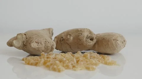 Zingiber officinale and crystallized cubes slow tilt Stock Footage 86528013