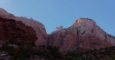 Zion cliffs zoom sunset Vídeos de archivo 65966612