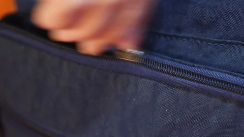 Zip Fastening On The Backpack 스톡 동영상 100901602