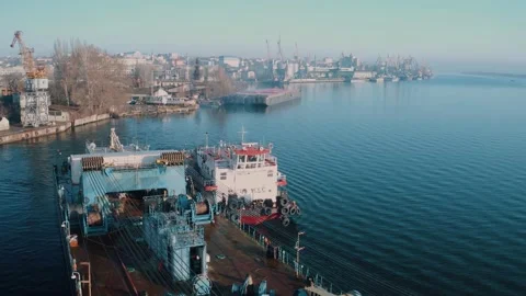 Zoom in on a cargo ships Stock Footage 156514283