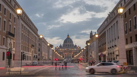 Zoom in day to night timelapse from the front of Vatican City with a busy Stock Footage 160978381