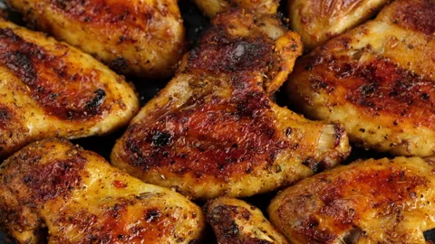 Zoom frame fried chicken wings, rotation Stock-Footage 254673214