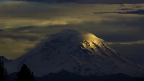 Zoom in on Mount Rainier North flank at sunset Stock Footage 285073592