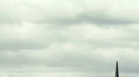 Zoom out Clouds view of Edinburgh 스톡 동영상 505620