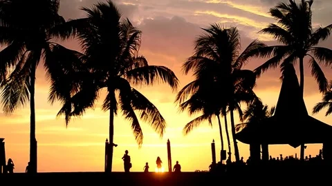 Zoom out effect of beautiful sunset view in Kota Kinabalu, Sabah Borneo Stock Footage 73615746