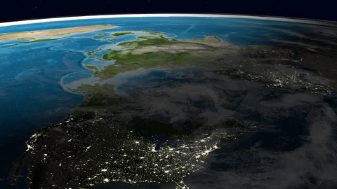 Zoom out from a flat Earth 3D Model. Side view with a layer of moving clouds Video stock 127645633