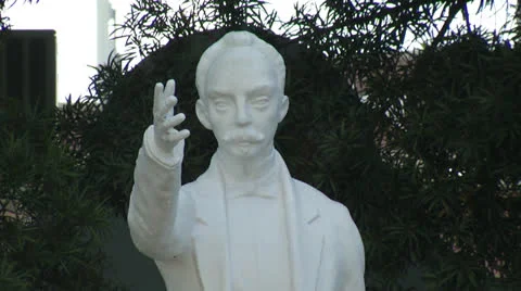 Zoom out of Jose Marti Statue Stock Footage 25332091