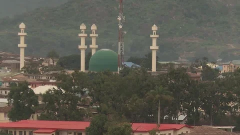 ZOOM OUT OF A MOSQUE Video stock 140131097