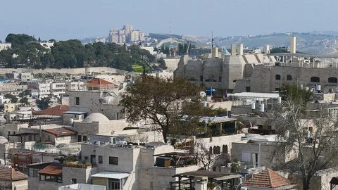 Zoom out over eastern part of old city of Jerusalem 스톡 동영상 122340805