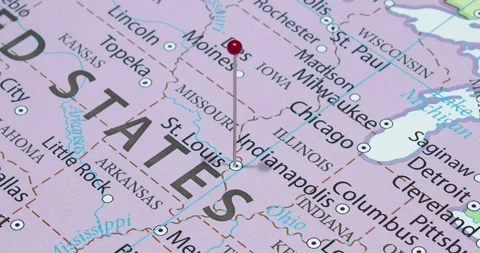 A zoom out of a red pin into a St Louis city of The United States of America Stockbeeldmateriaal 323774790