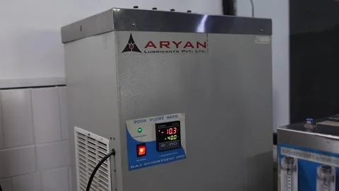 Zoom out scene of pour point bath testing at the lab. Stock Footage 301594733
