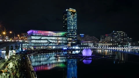 Zoom out time lapse Vivid Darling harbour 4K Video stock 270111069