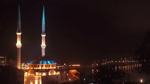 Zoom out view beautiful architecture Uzungol mosque at night city view. Famou Stock-Footage 164929899