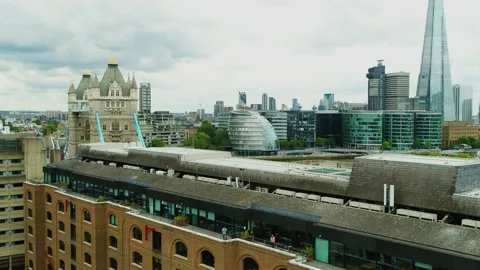 Zoom out View of Docks in Central London, Drone Footage, 4K/25F Stock Footage 171173942