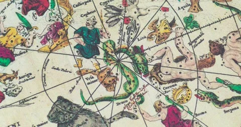 Zoom out view of the representation of the constellations on a vintage map Vídeo Stock 346847917