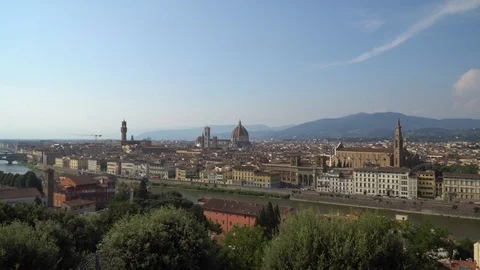Zoom. Panoramic view of Florence. The Cathedral of Santa Maria del Fiore. 4K. Video stock 94968504