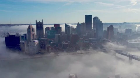 Zoom In To Pittsburgh Vídeo Stock 232716045