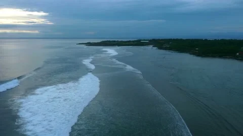 Zoom In: Storm at Cliffs of Devils Tear (Bali) Stock Footage 200660276