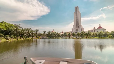 Zoom in timelapse of CL Building at Assumption University (ABAC) at pier Stock Footage 113352635